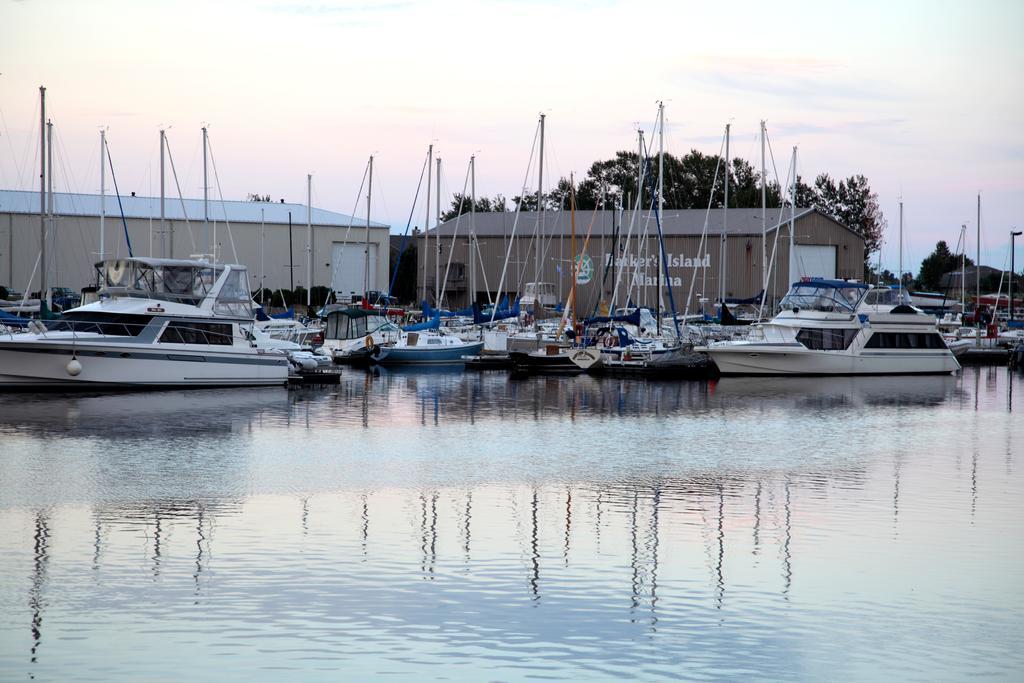 Barkers Island Inn Resort & Conference Center Superior Buitenkant foto